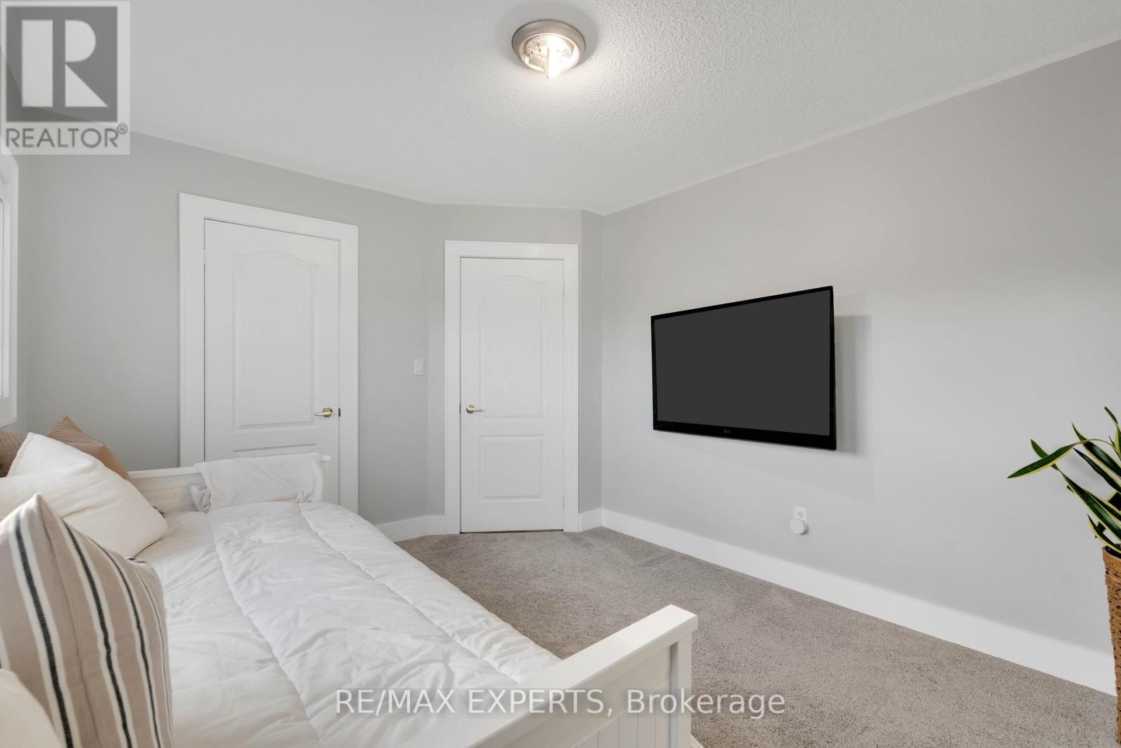 18 Flintwood Avenue, Caledon, Ontario  L7E 2W3 - Photo 25 - W12775006