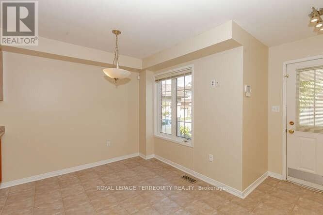 86 - 6035 Bidwell Trail, Mississauga, Ontario  L5V 3C9 - Photo 5 - W12775058