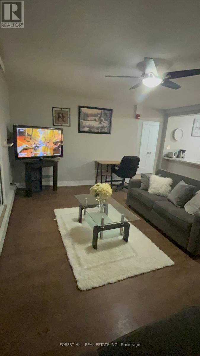 4 - 2128 Ghent Avenue, Burlington, Ontario  L7L 5B9 - Photo 6 - W12775090