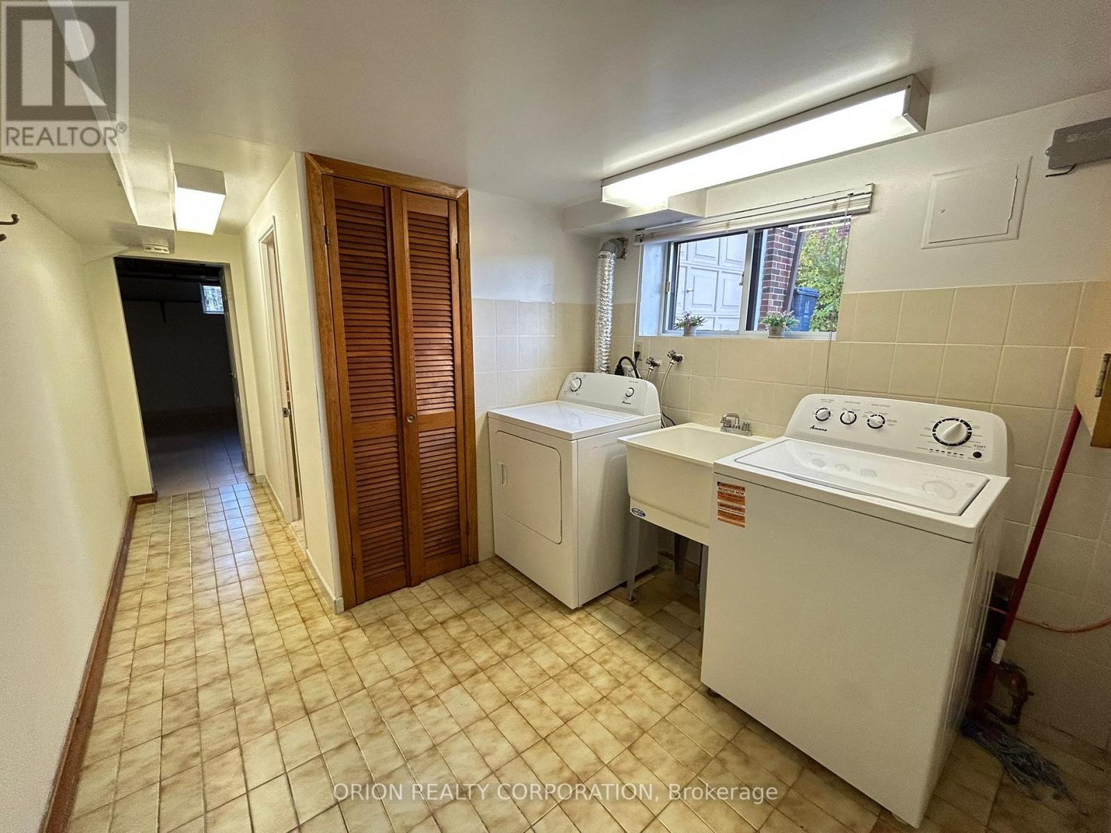 252 Viewmount Avenue, Toronto, Ontario  M6B 1V2 - Photo 27 - W12775116