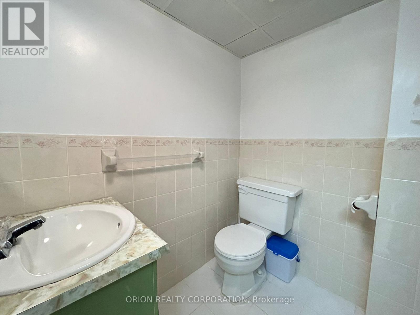 252 Viewmount Avenue, Toronto, Ontario  M6B 1V2 - Photo 29 - W12775116