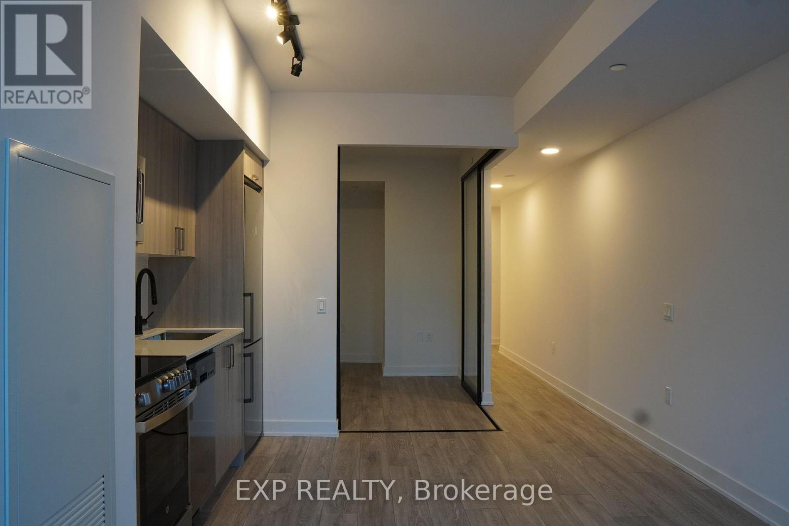 408 - 758 Dovercourt Road, Toronto, Ontario  M6H 2X2 - Photo 3 - W12775130