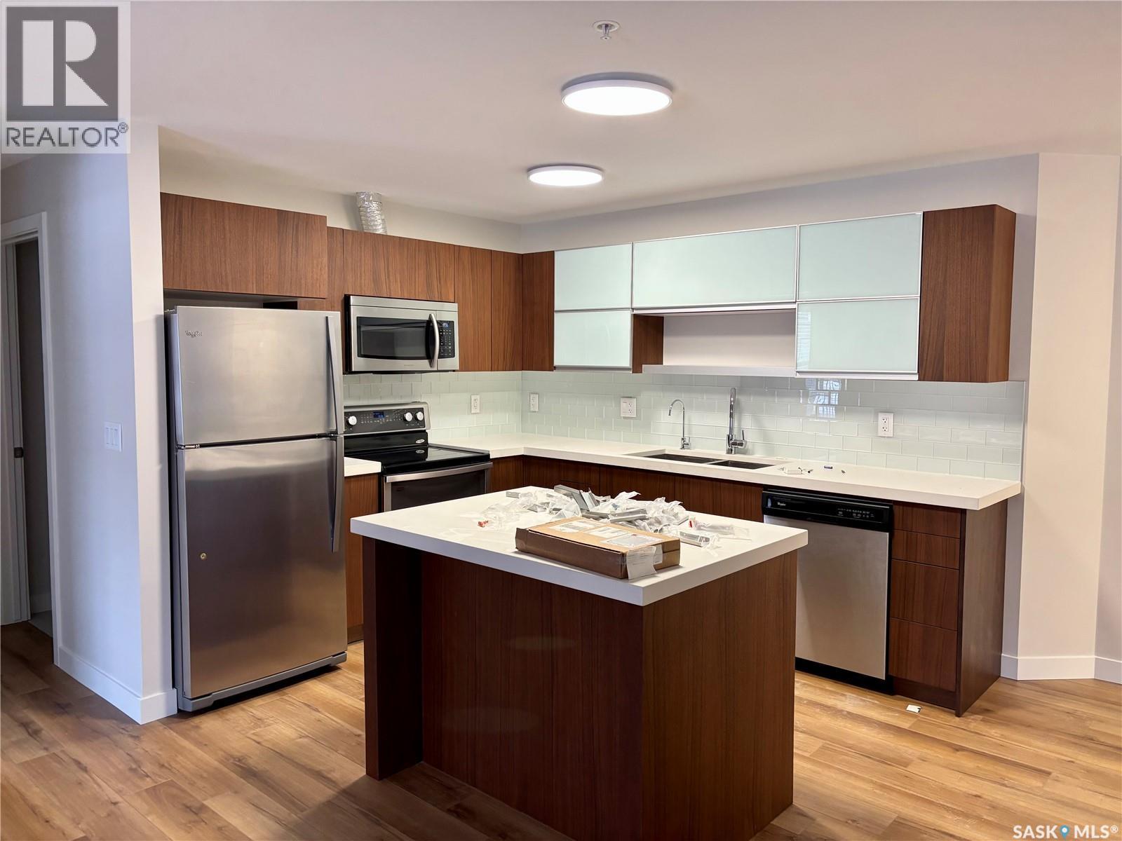 113 1545 Neville Drive, Regina, Saskatchewan  S4Z 0A7 - Photo 2 - SK028239