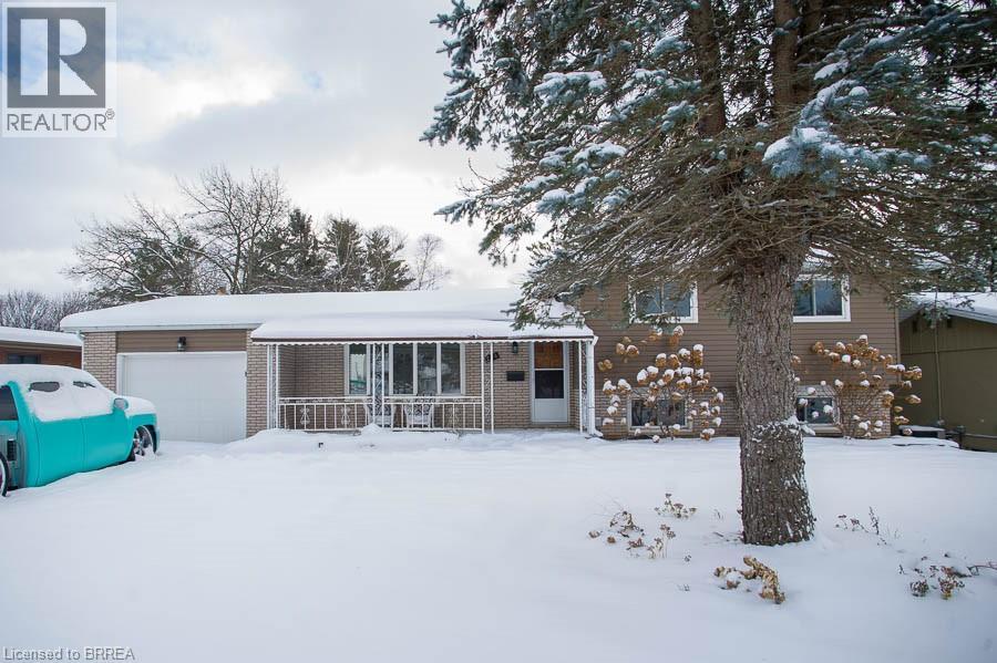 104 Hillside Avenue, Delhi, Ontario  N4B 1Y7 - Photo 2 - 40804070