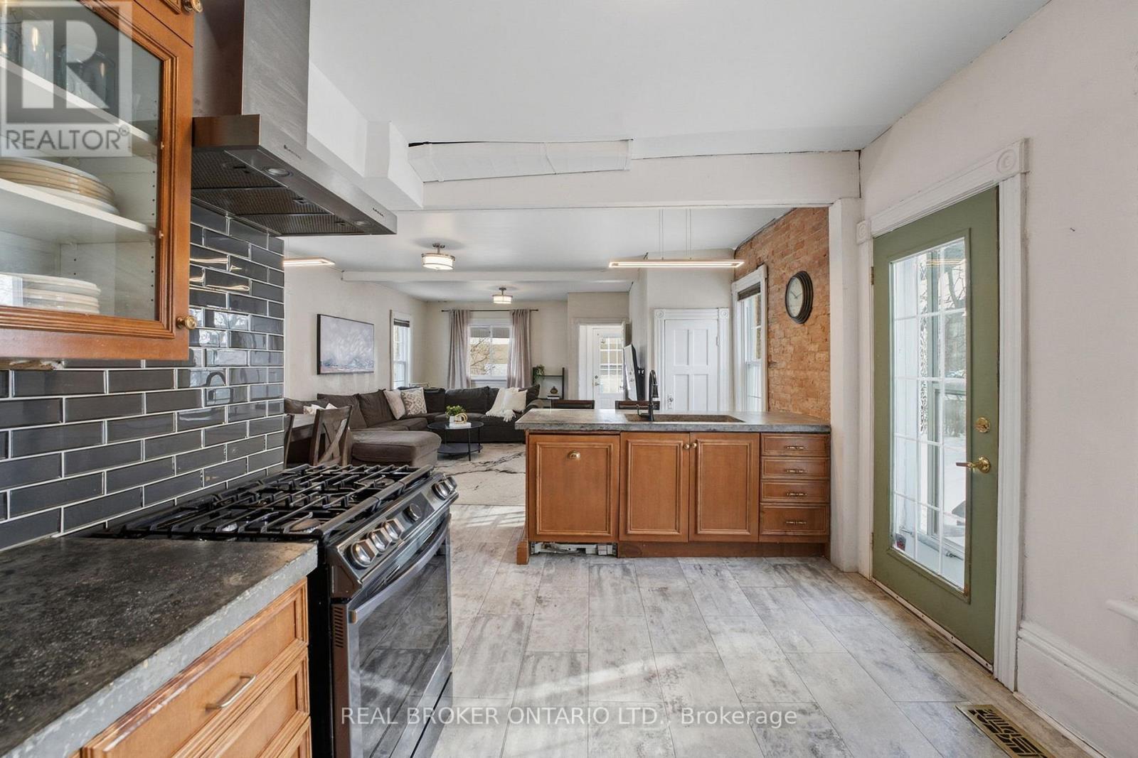 58 Queen Street N, Norfolk, Ontario  N3Y 3Y3 - Photo 12 - X12775034