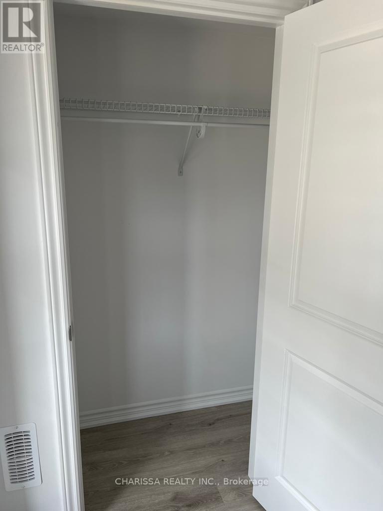 102 - 461 Blackburn Drive, Brantford, Ontario  N3T 0W9 - Photo 18 - X12775102