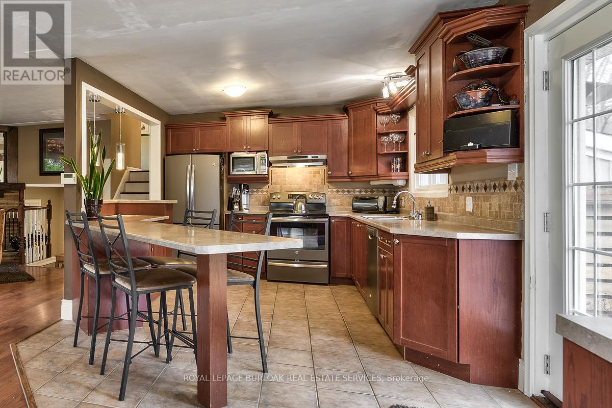 5 Bayview Avenue, Hamilton, Ontario  L9H 4W8 - Photo 12 - X12775112