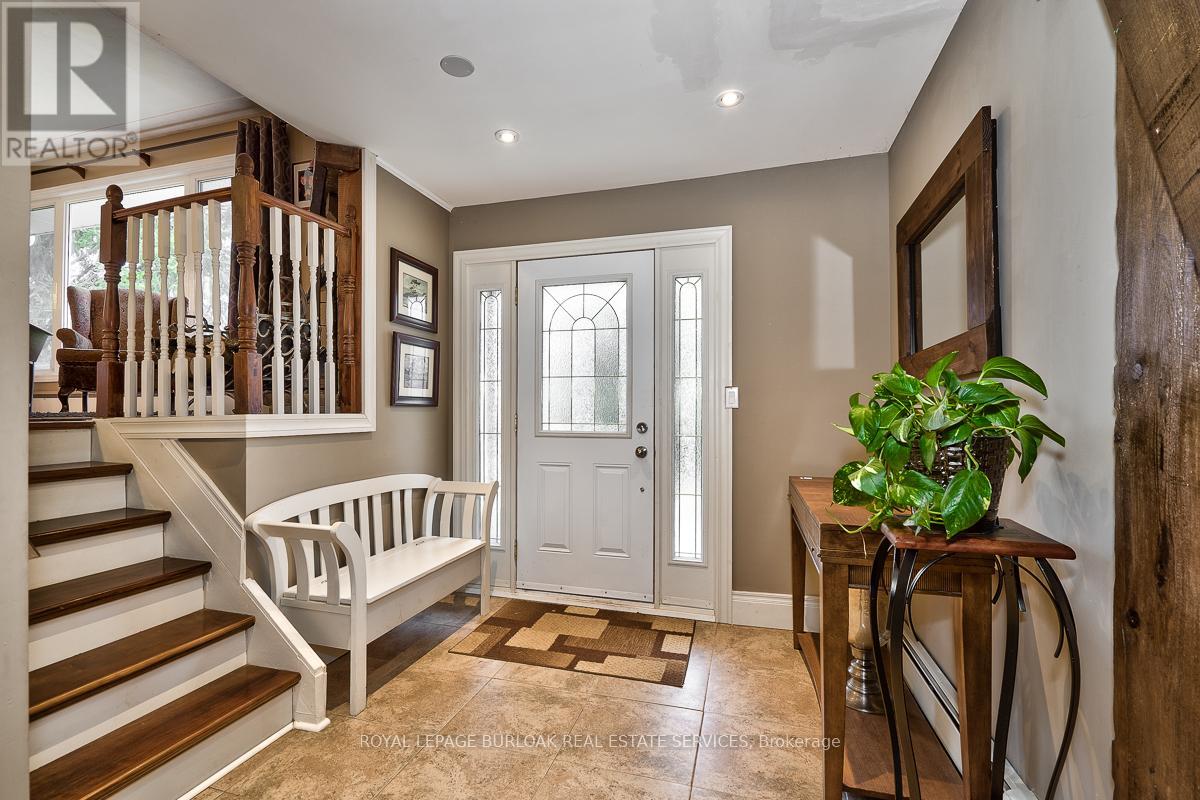 5 Bayview Avenue, Hamilton, Ontario  L9H 4W8 - Photo 4 - X12775112