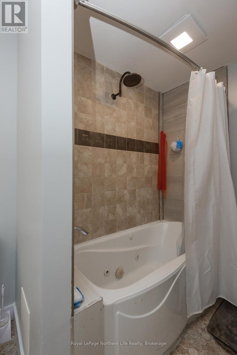 21 Blair Street, North Bay, Ontario  P1A 3V9 - Photo 17 - X12775418