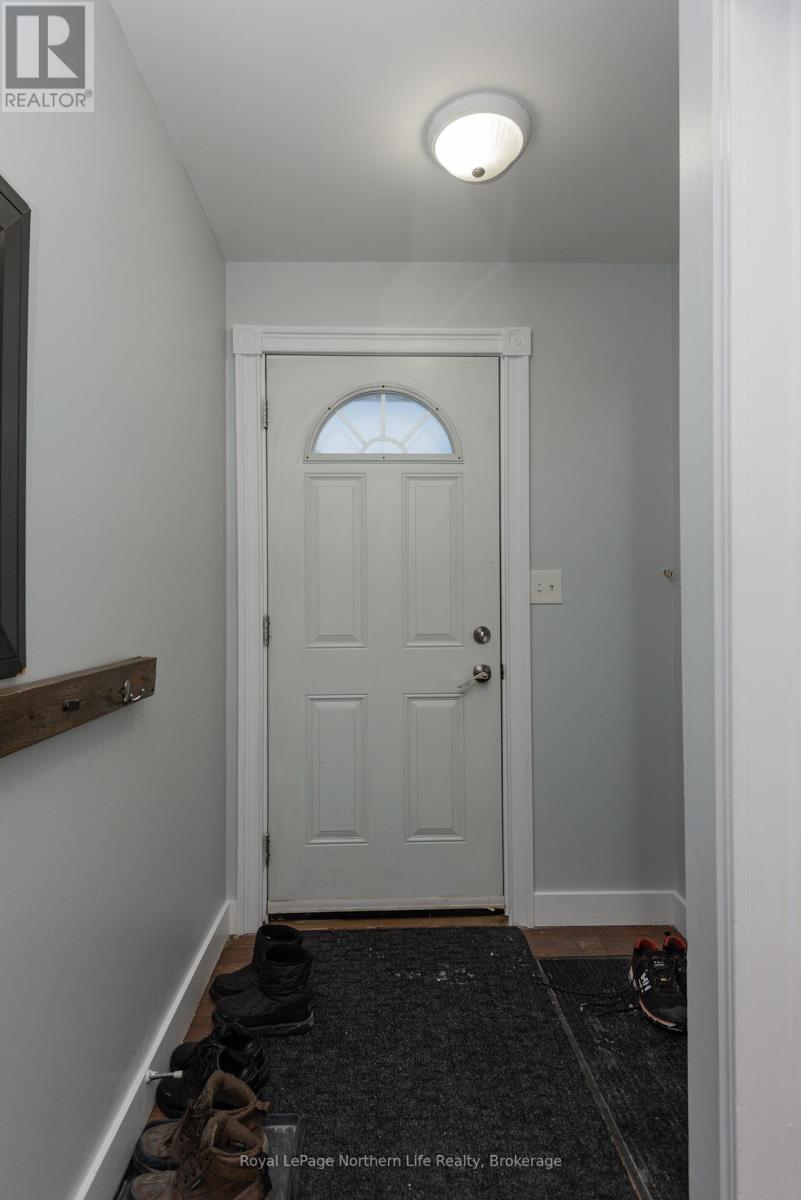 21 Blair Street, North Bay, Ontario  P1A 3V9 - Photo 2 - X12775418