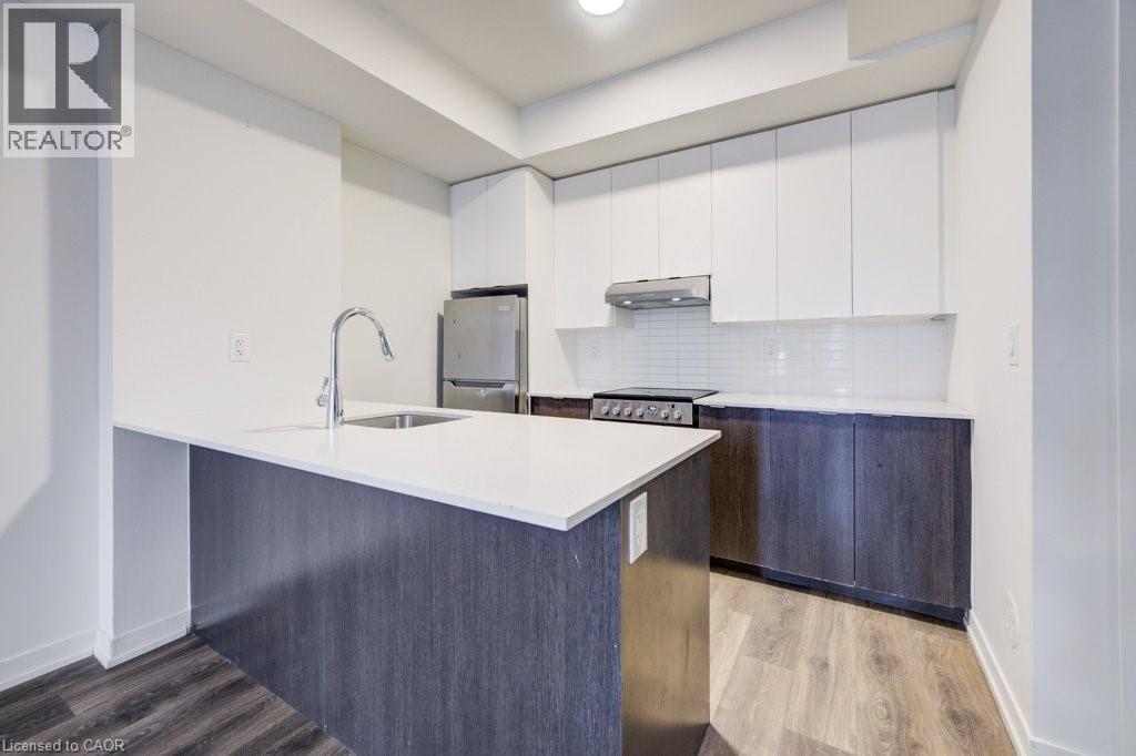 90 Canon Jackson Drive Unit# 103, Toronto, Ontario  M6M 0C1 - Photo 5 - 40804202