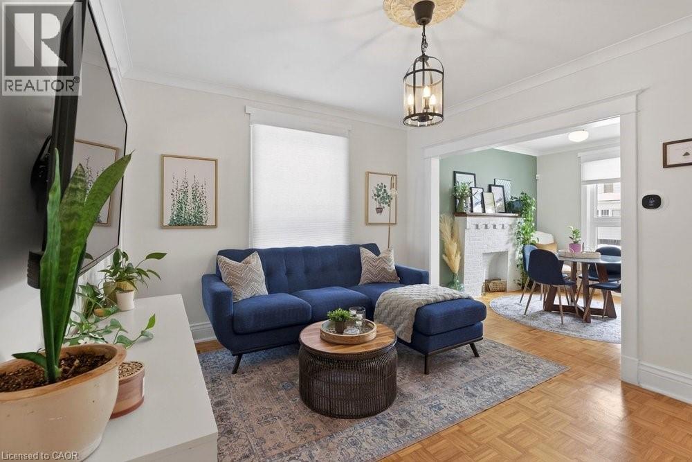 19 Huxley Avenue N, Hamilton, Ontario  L8H 4P1 - Photo 6 - 40804178