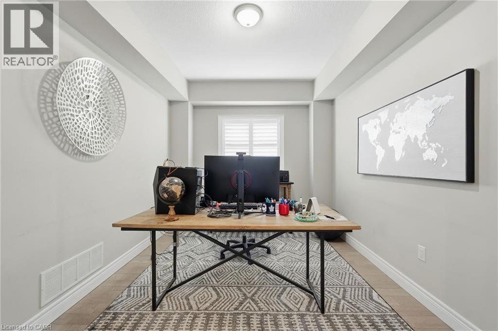 123 Dulgaren Street, Hamilton, Ontario  L8W 3Y8 - Photo 5 - 40803915