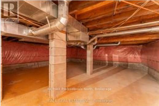 16 Anson Street, Minden Hills, Ontario  K0M 2K0 - Photo 17 - X12775386