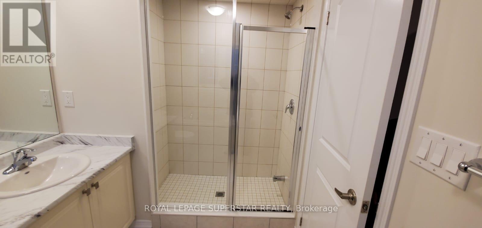 71 Esther Crescent, Thorold, Ontario  L3B 0G3 - Photo 10 - X12720720