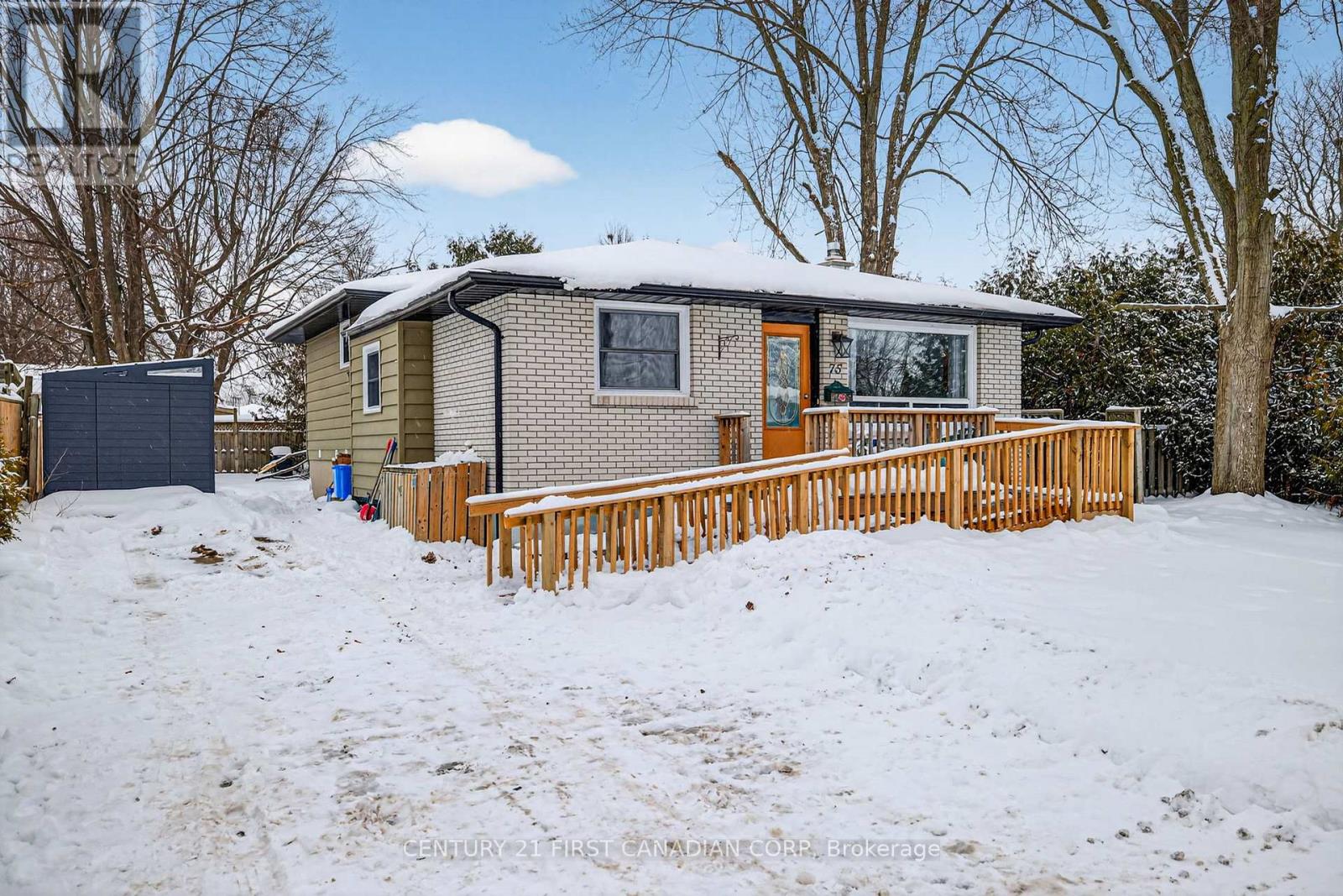 75 Mendip Crescent, London South, Ontario  N6E 1H2 - Photo 3 - X12775208