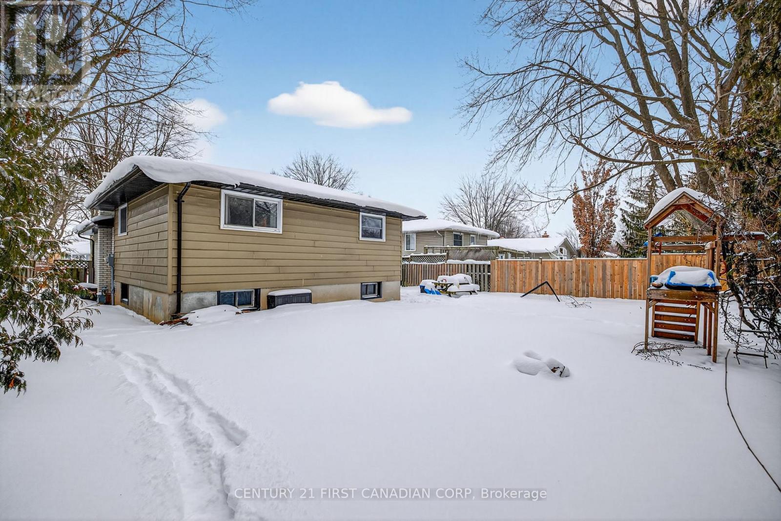 75 Mendip Crescent, London South, Ontario  N6E 1H2 - Photo 35 - X12775208