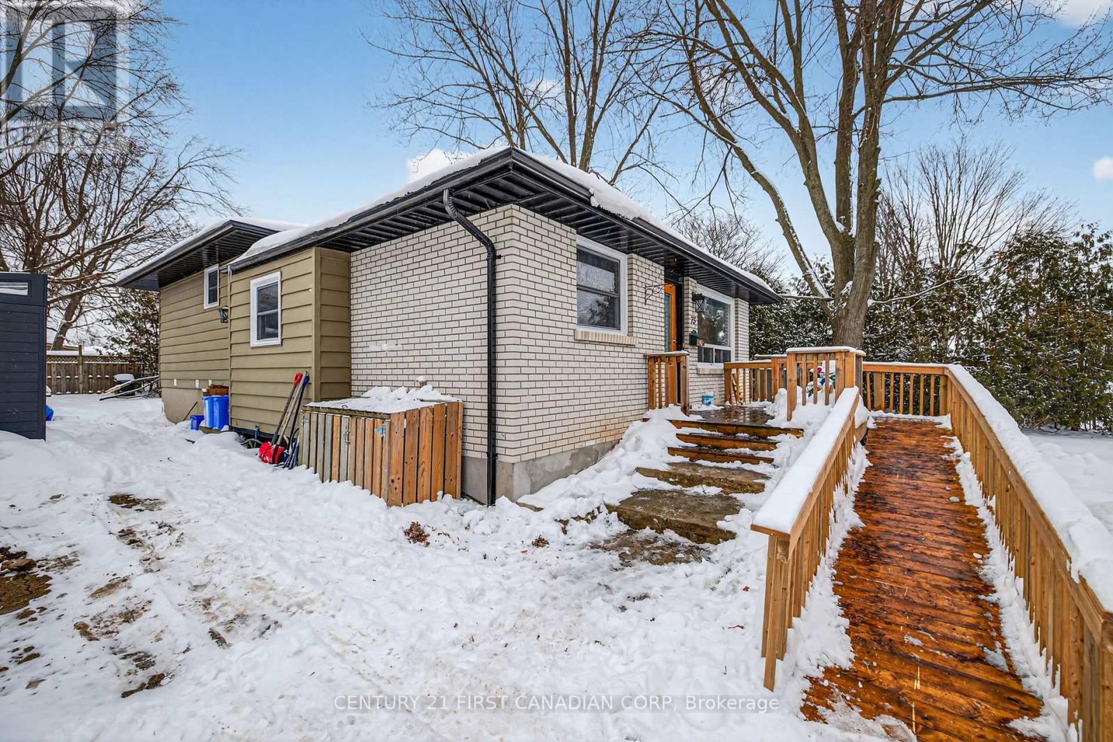 75 Mendip Crescent, London South, Ontario  N6E 1H2 - Photo 4 - X12775208