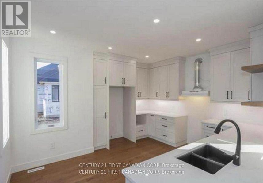 2165 Linkway Boulevard, London South, Ontario  N6K 0K8 - Photo 6 - X12775278