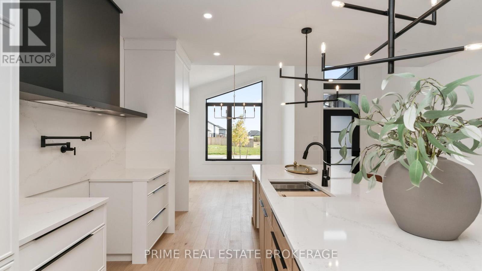 B - 137 Harvest Lane, Dutton/dunwich, Ontario  N0L 1J0 - Photo 12 - X12775298