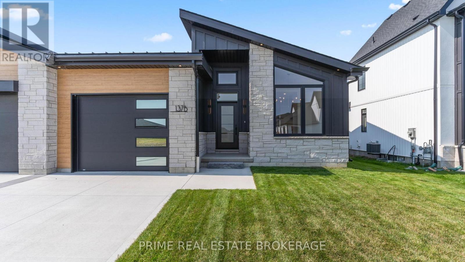 B - 137 Harvest Lane, Dutton/dunwich, Ontario  N0L 1J0 - Photo 2 - X12775298