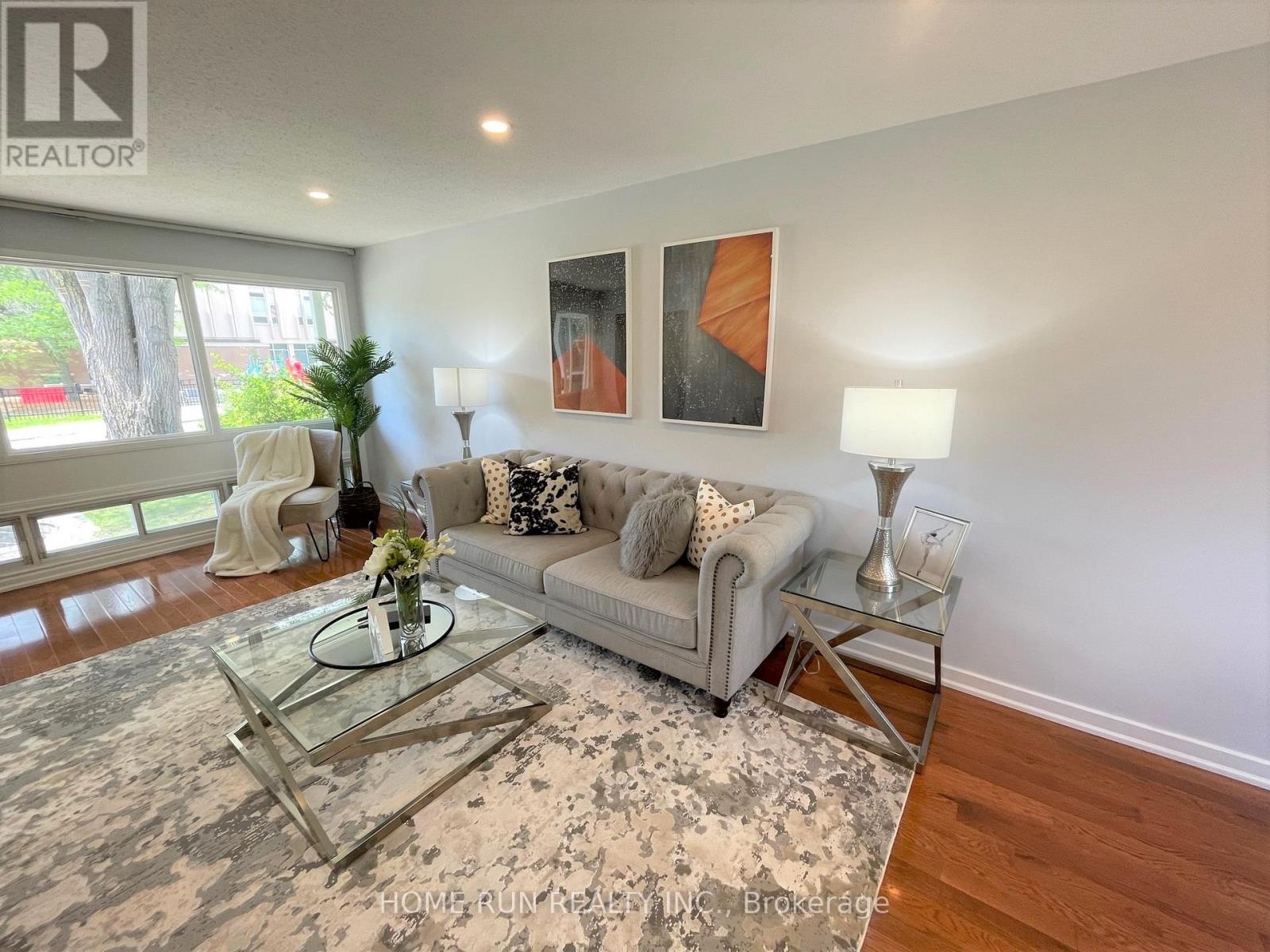 42 Walgate Avenue, Ottawa, Ontario  K2E 6M2 - Photo 11 - X12775202