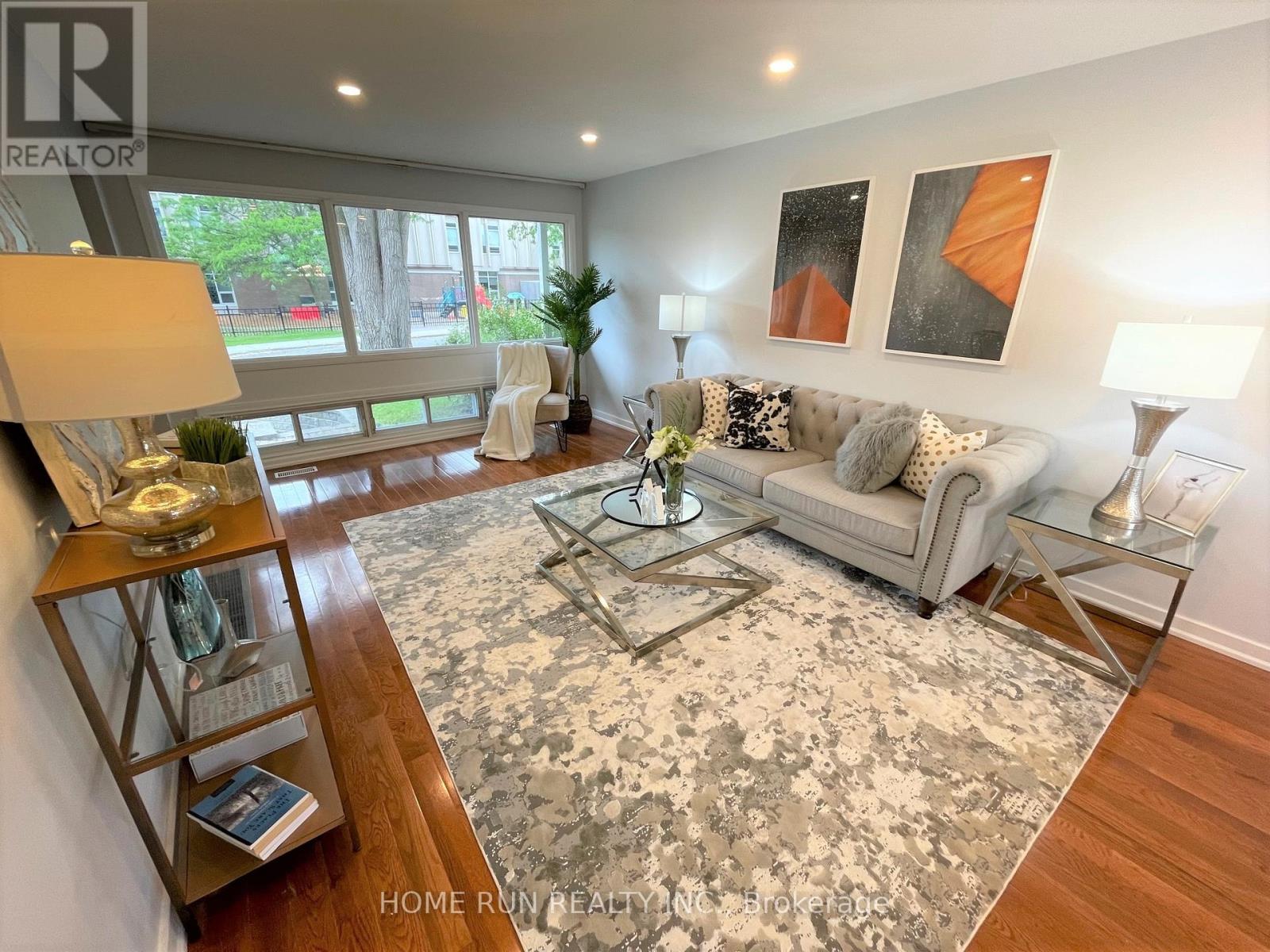 42 Walgate Avenue, Ottawa, Ontario  K2E 6M2 - Photo 6 - X12775202