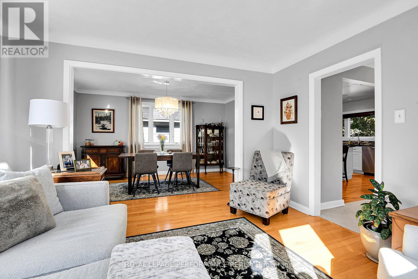 2239 Webster Avenue, Ottawa, Ontario  K1H 7H1 - Photo 8 - X12775356