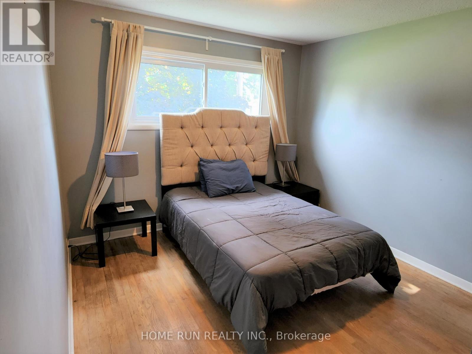 14 Greenwich Avenue, Ottawa, Ontario  K2E 5E6 - Photo 11 - X12775358