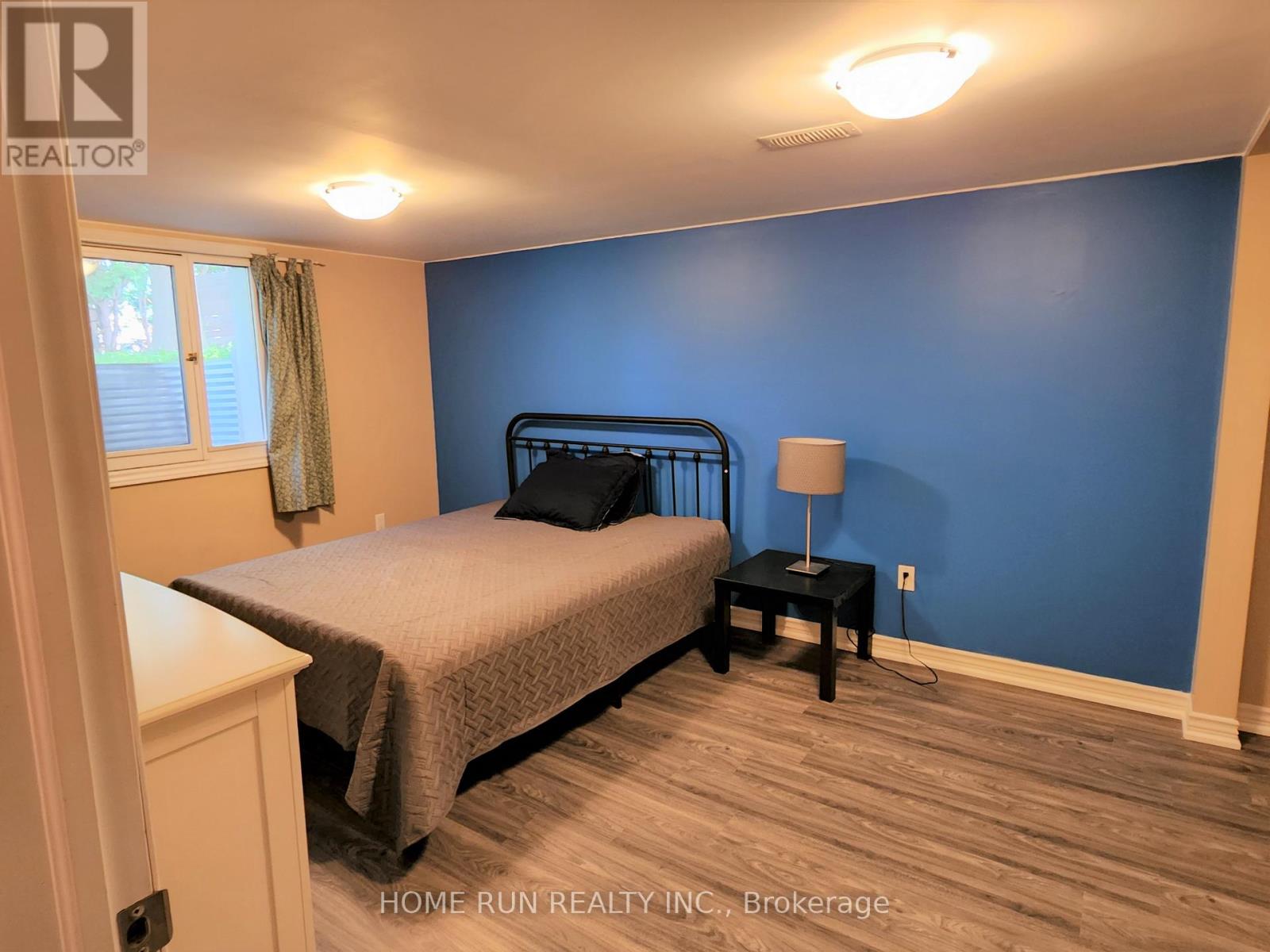 14 Greenwich Avenue, Ottawa, Ontario  K2E 5E6 - Photo 14 - X12775358