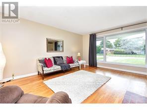 14 Greenwich Avenue, Ottawa, Ontario  K2E 5E6 - Photo 3 - X12775358