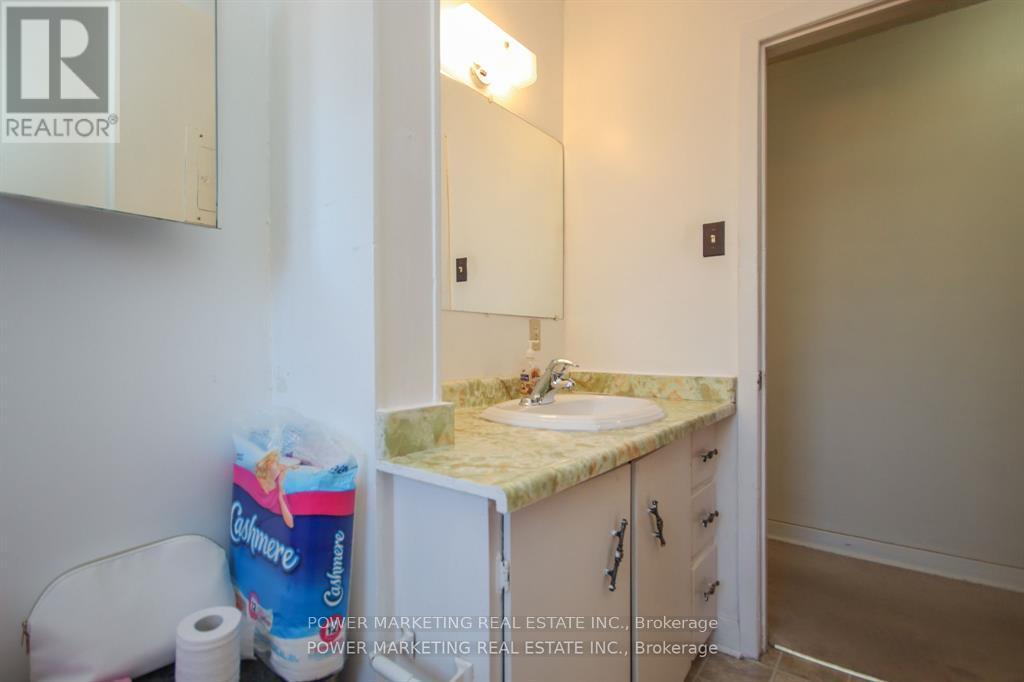 656 De L'eglise Street, Ottawa, Ontario  K1K 3K2 - Photo 28 - X12775440