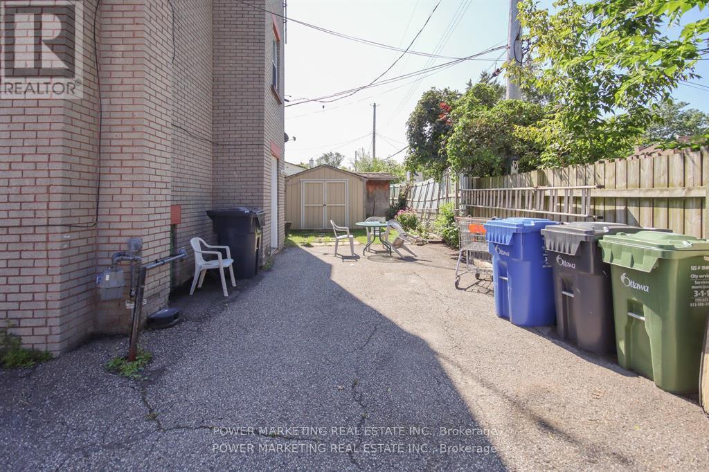 656 De L'eglise Street, Ottawa, Ontario  K1K 3K2 - Photo 4 - X12775440