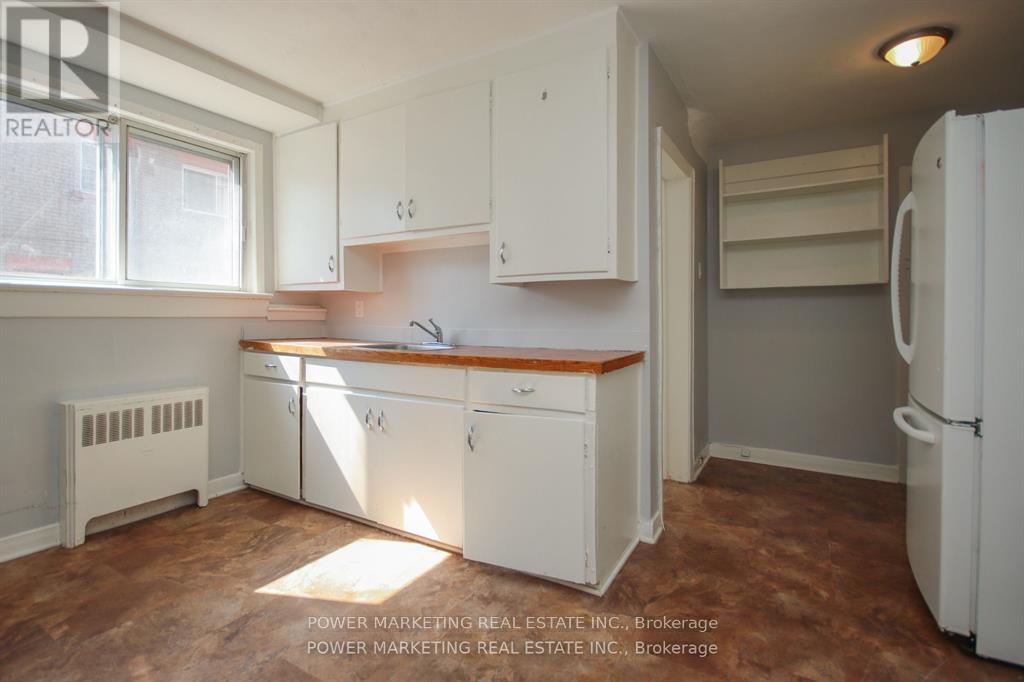 656 De L'eglise Street, Ottawa, Ontario  K1K 3K2 - Photo 9 - X12775440