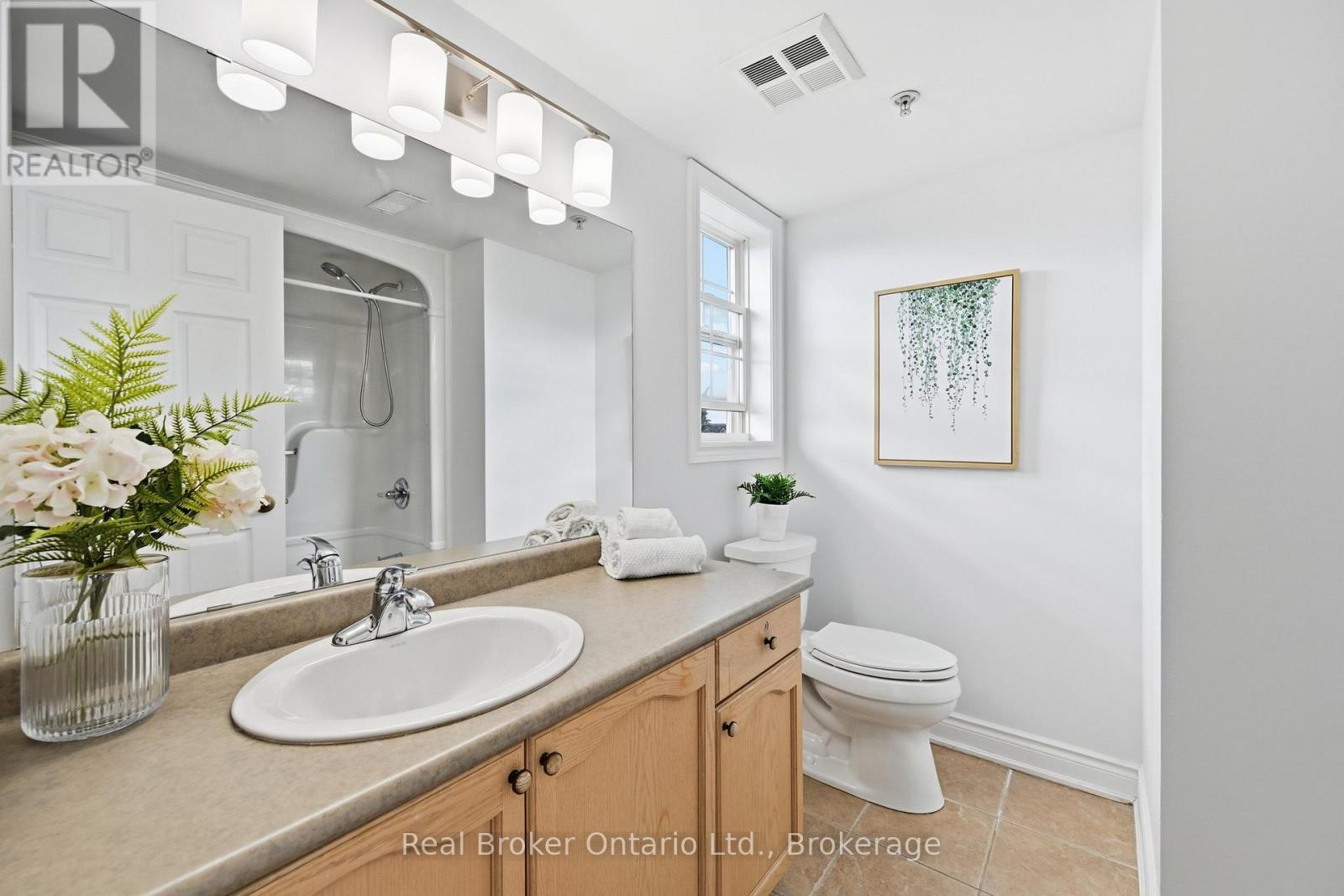 315 - 1480 Bishops Gate Nw, Oakville, Ontario  L6M 4N4 - Photo 15 - W12775174