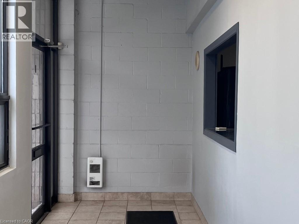 520 Collier-Macmillan Drive Unit# 6, Cambridge, Ontario  N1R 6R6 - Photo 3 - 40798556