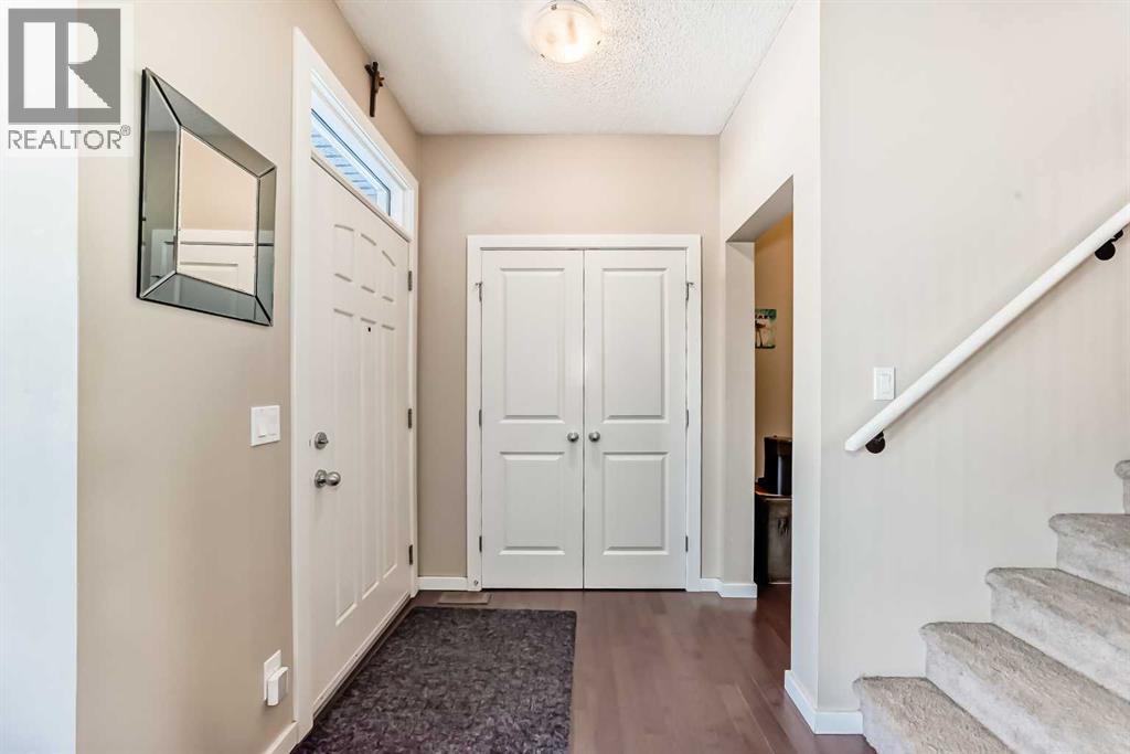 77 Marquis Common Se, Calgary, Alberta  T3M 1N7 - Photo 3 - A2281714