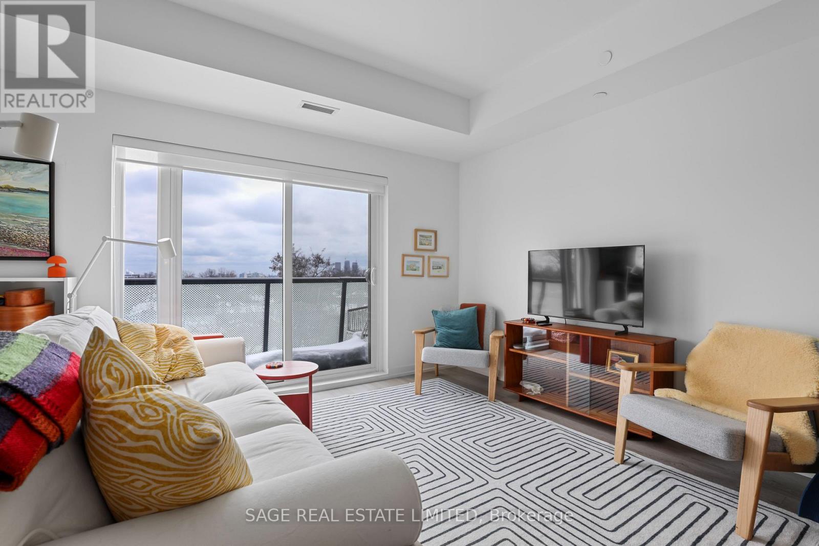 505 - 863 St Clair Avenue W, Toronto, Ontario  M6C 0B2 - Photo 14 - C12775200