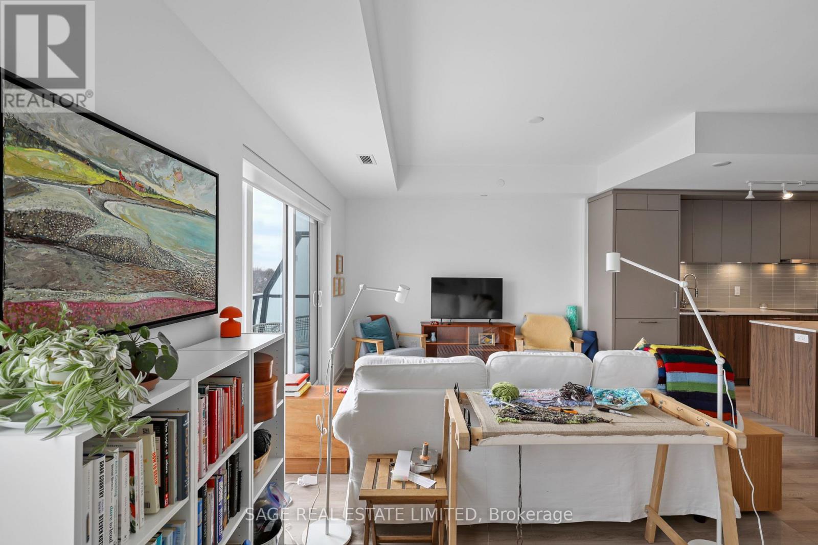 505 - 863 St Clair Avenue W, Toronto, Ontario  M6C 0B2 - Photo 15 - C12775200