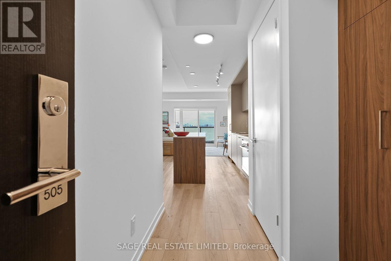 505 - 863 St Clair Avenue W, Toronto, Ontario  M6C 0B2 - Photo 3 - C12775200