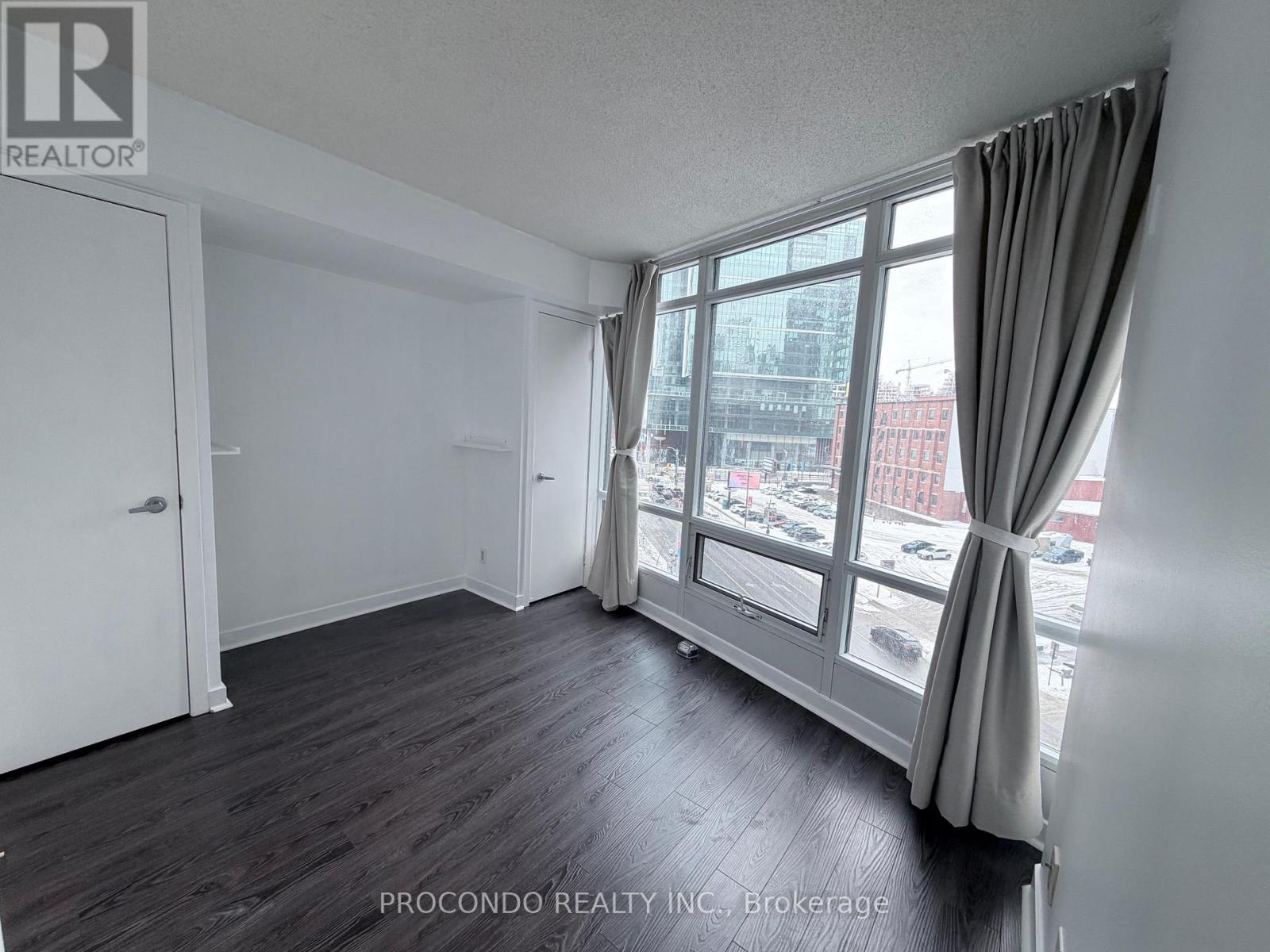 711 - 373 Front Street W, Toronto, Ontario  M5V 3R7 - Photo 6 - C12775288