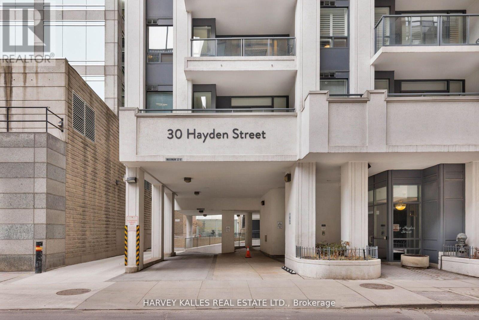 302 - 30 HAYDEN STREET, Toronto, Ontario