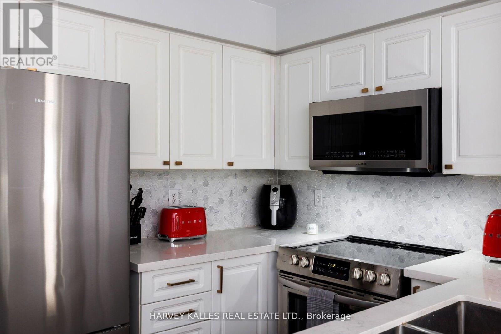 302 - 30 Hayden Street, Toronto, Ontario  M4Y 3B8 - Photo 18 - C12775302