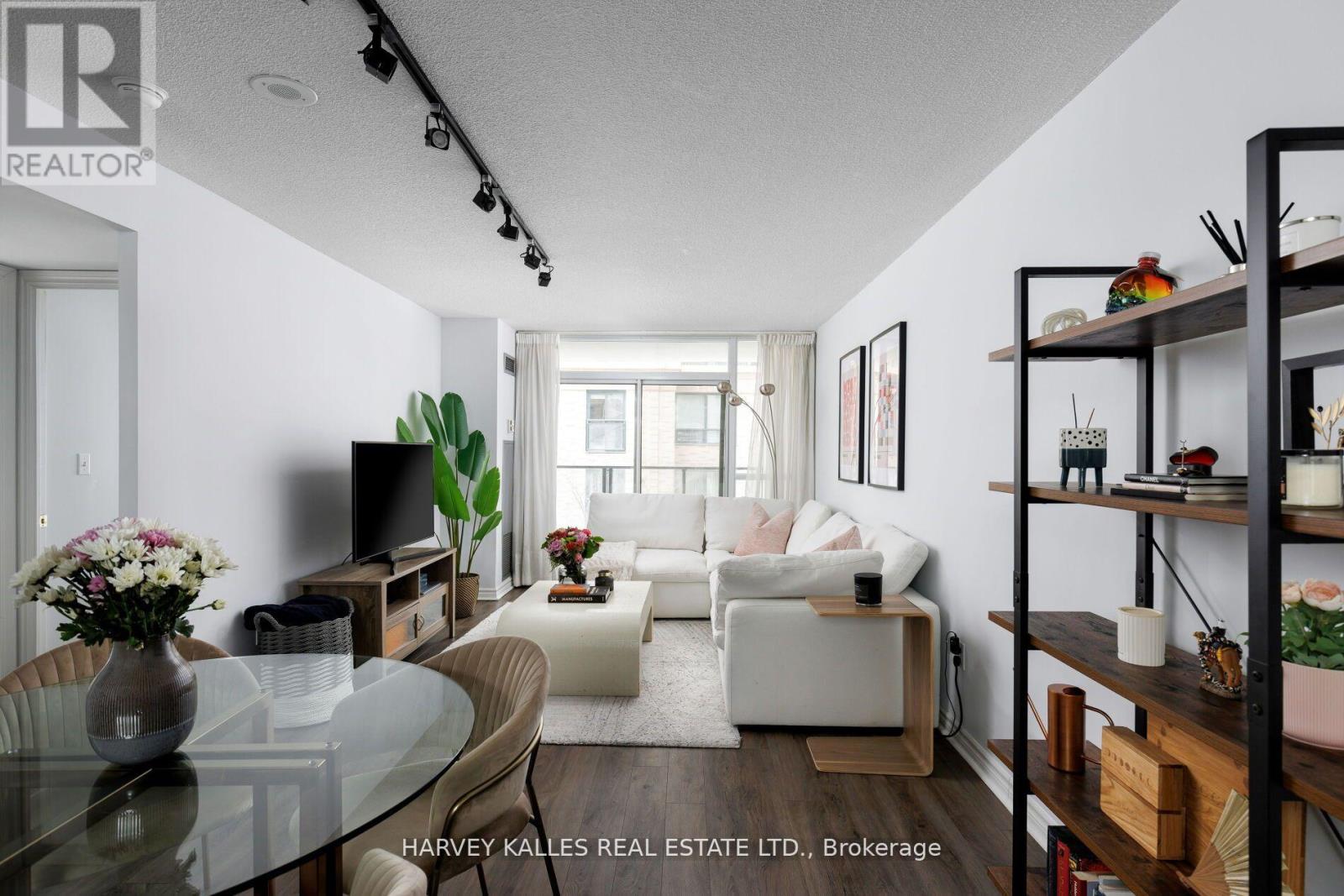 302 - 30 Hayden Street, Toronto, Ontario  M4Y 3B8 - Photo 4 - C12775302