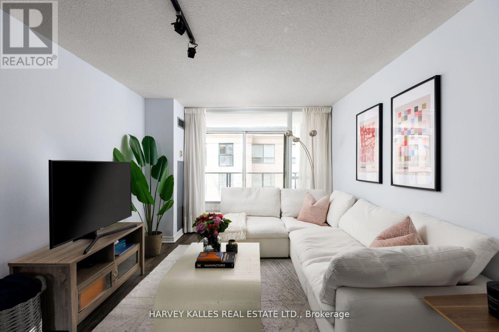 302 - 30 Hayden Street, Toronto, Ontario  M4Y 3B8 - Photo 5 - C12775302