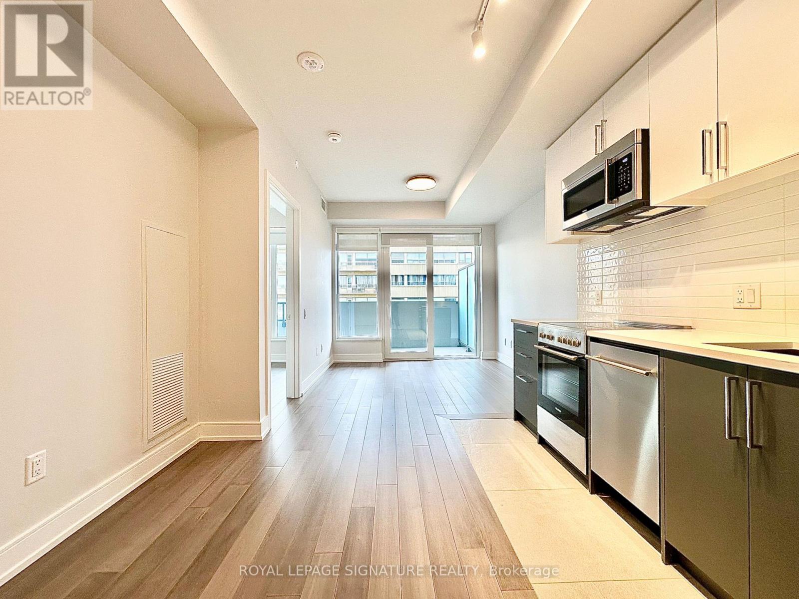 906 - 2525 Bathurst Street, Toronto, Ontario  M6B 2Y9 - Photo 2 - C12775394