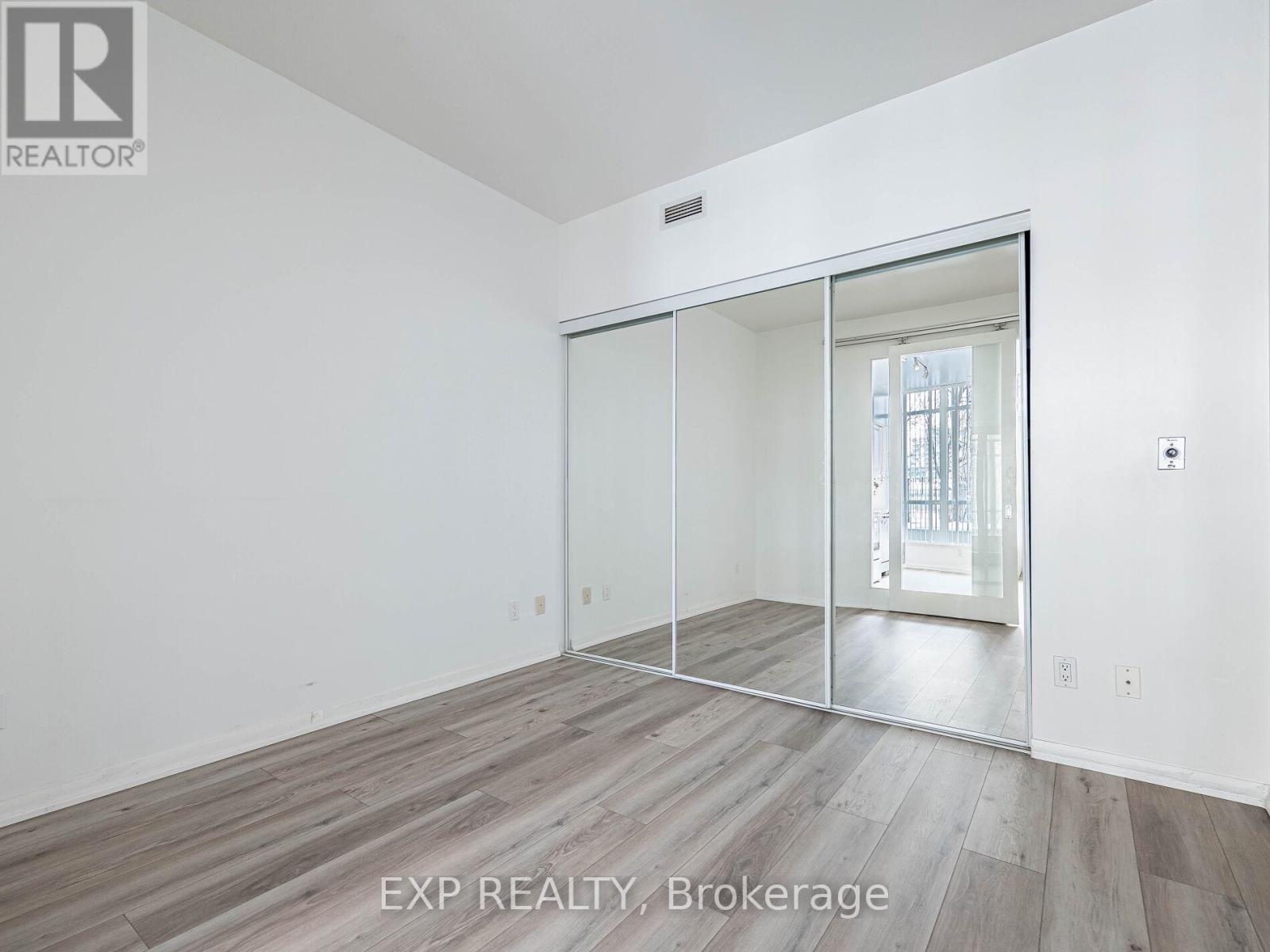 167 - 209 Fort York Boulevard, Toronto, Ontario  M5V 4A1 - Photo 13 - C12775422