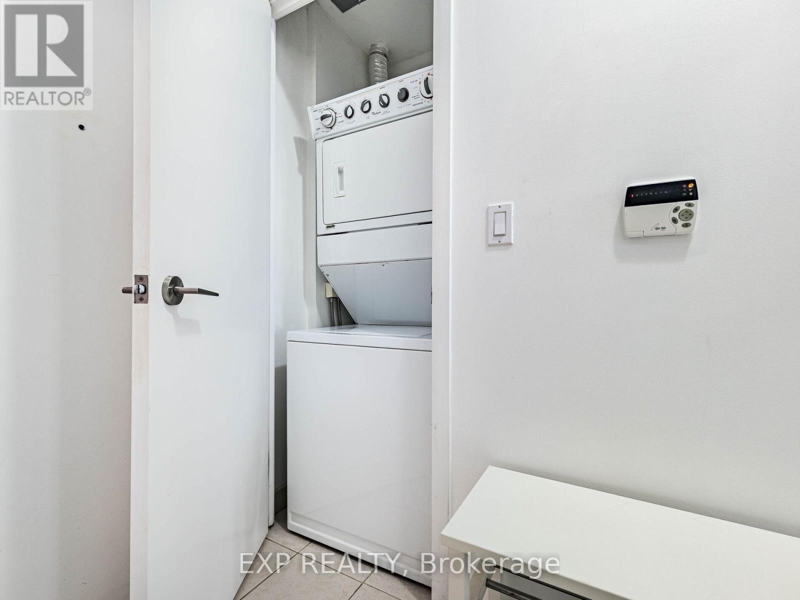 167 - 209 Fort York Boulevard, Toronto, Ontario  M5V 4A1 - Photo 19 - C12775422