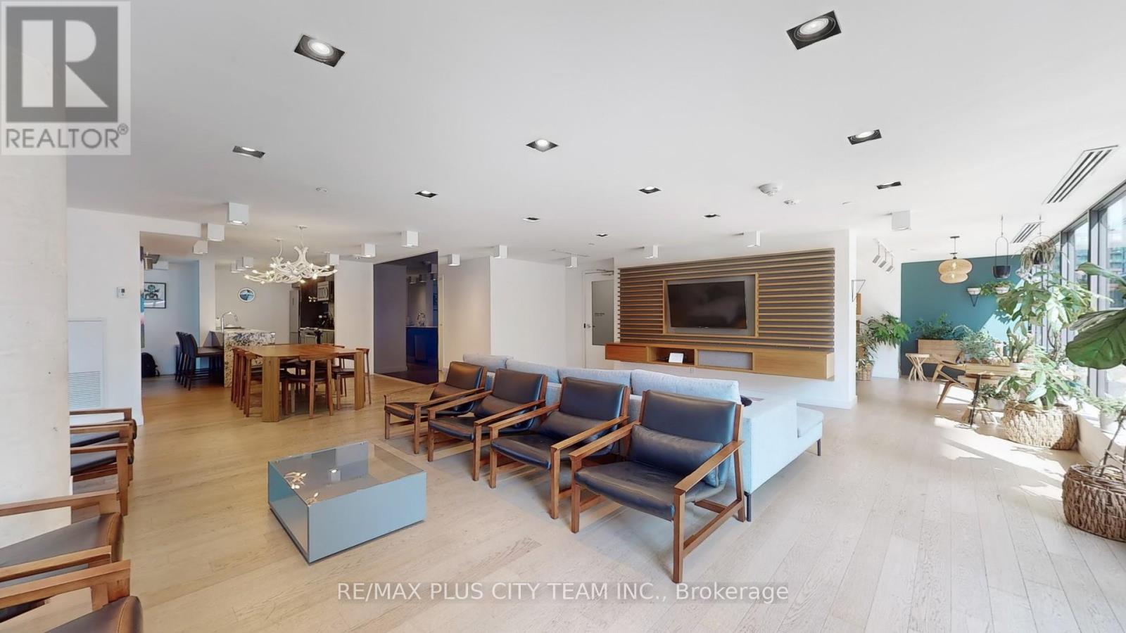 519 - 111 Bathurst Street, Toronto, Ontario  M5V 0M9 - Photo 16 - C12775430