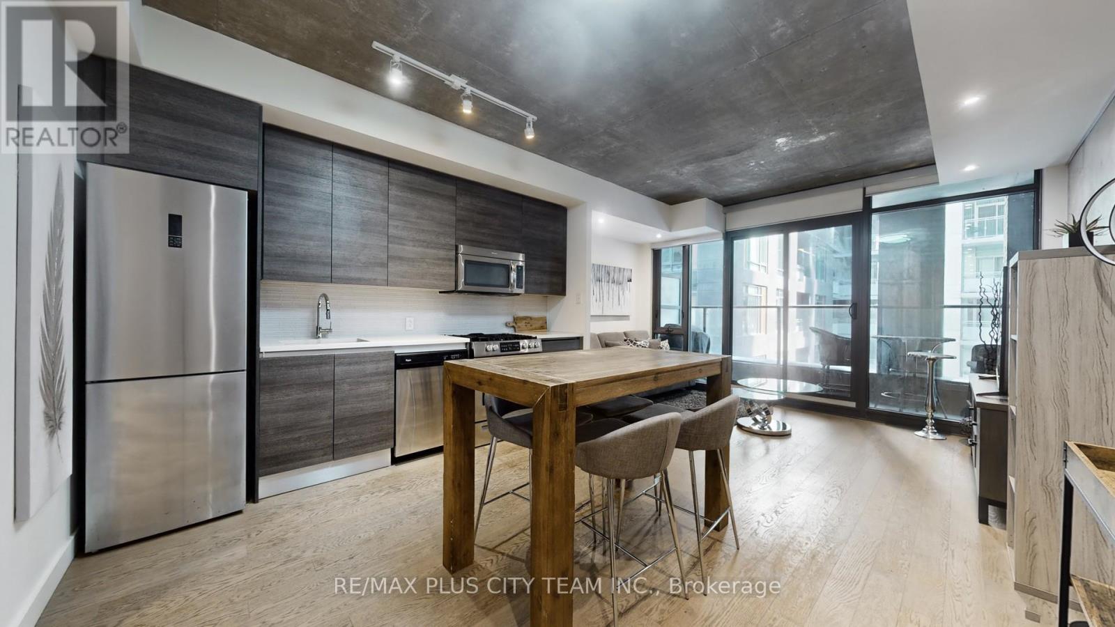 519 - 111 Bathurst Street, Toronto, Ontario  M5V 0M9 - Photo 7 - C12775430